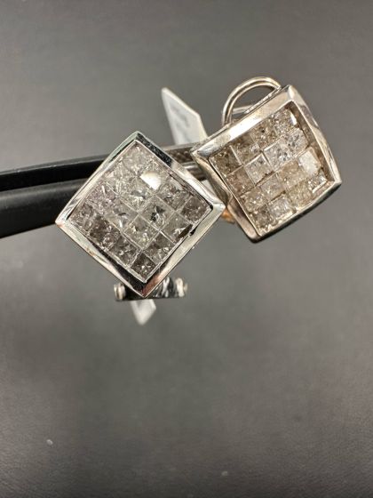 Diamond Earrings in 14k White Gold