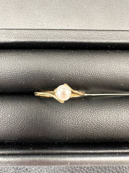 Gemstone Opal Color Stone Ring in 10k Yellow Gold