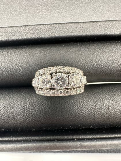 Diamond Pavé Rings in 14k White Gold