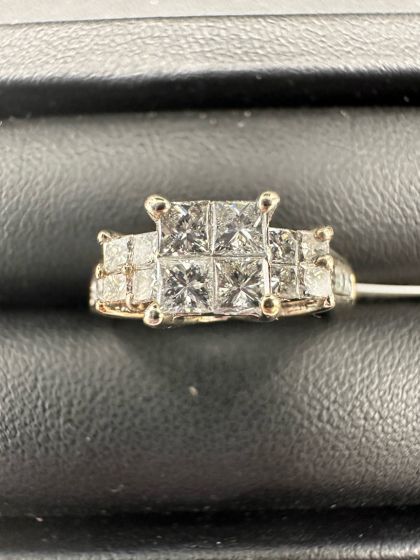 Diamond Pavé Ring in 14k White Gold