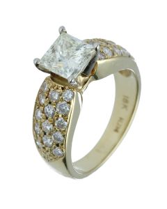 2.71 ct. t.w.t Diamond Side Stone Ring in 18k Yellow Gold
