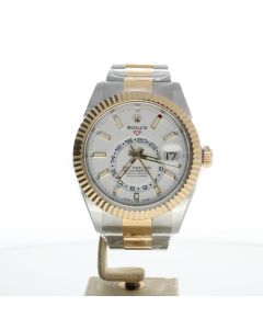 Rolex Sky-Dweller Stainless-steel 326933 White Dial Mens 41-mm Automatic self-wind Sapphire crystal. Swiss Made Wrist Watch